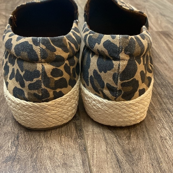 EUC True Craft Killa Leopard Print Fabric Espadrille Slip on Shoe Size 8 - Picture 3 of 9